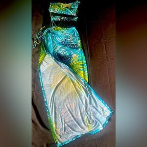 Shop17 Blue and Green Tropical Set